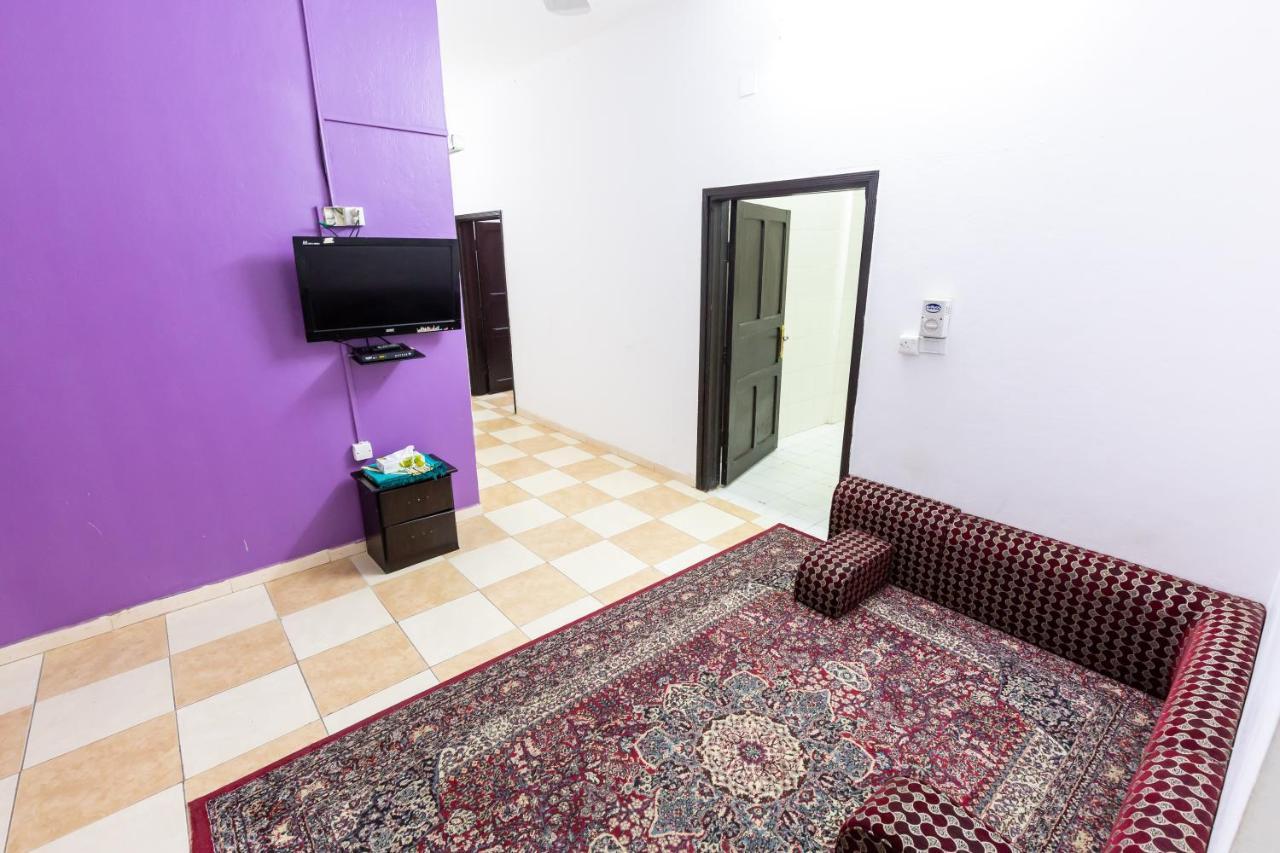 Al Eairy Furnished Apartments - Al Bahah 4 ภายนอก รูปภาพ