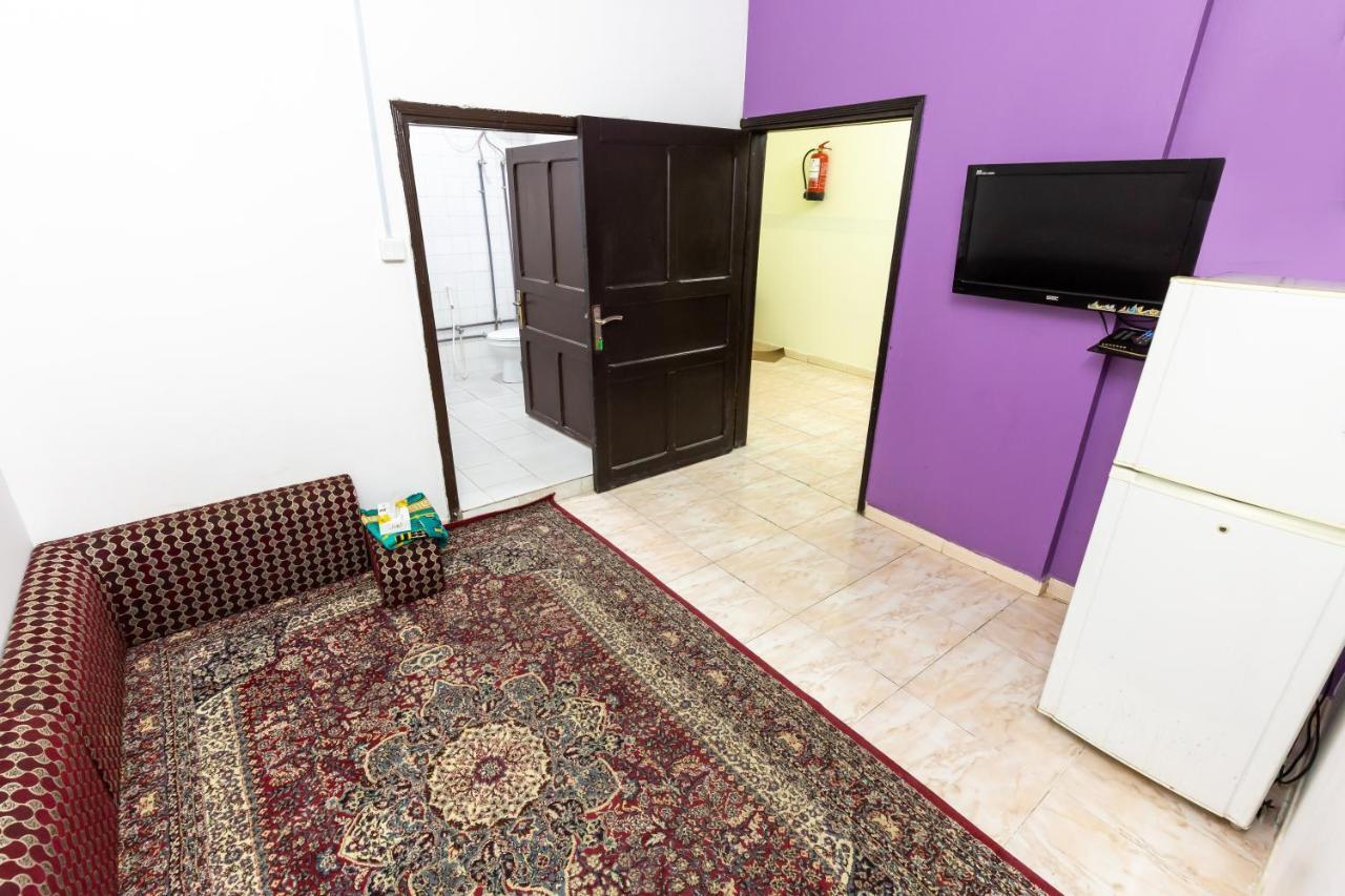 Al Eairy Furnished Apartments - Al Bahah 4 ภายนอก รูปภาพ
